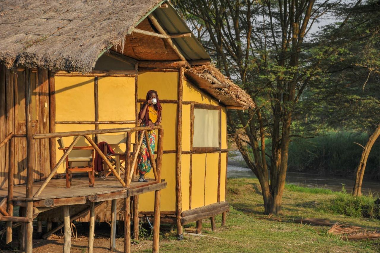 Bullbush River Camp Kihihi Ngoại thất bức ảnh