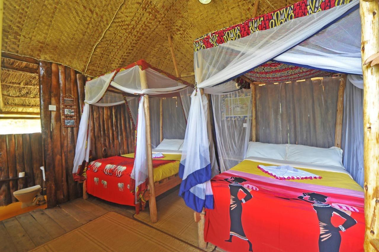 Bullbush River Camp Kihihi Ngoại thất bức ảnh