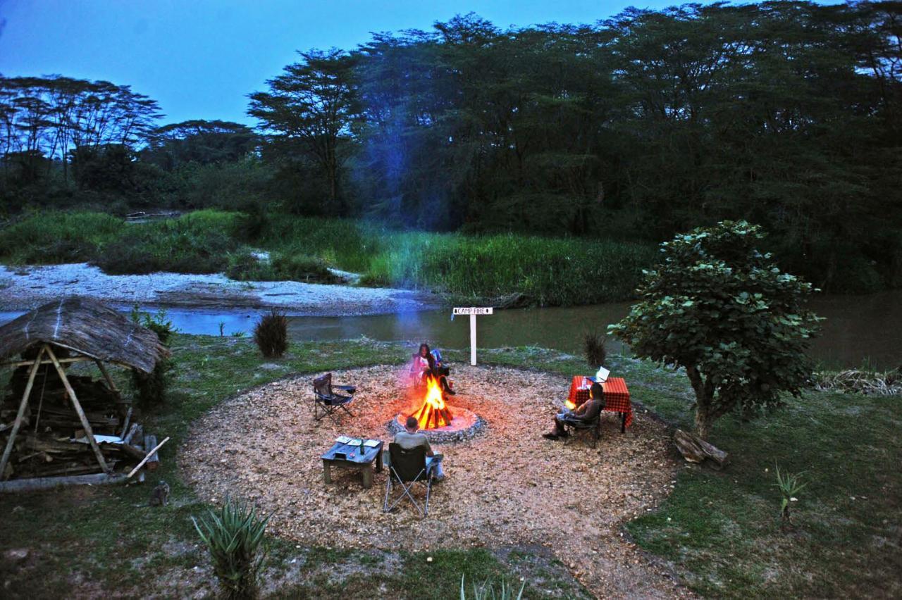 Bullbush River Camp Kihihi Ngoại thất bức ảnh